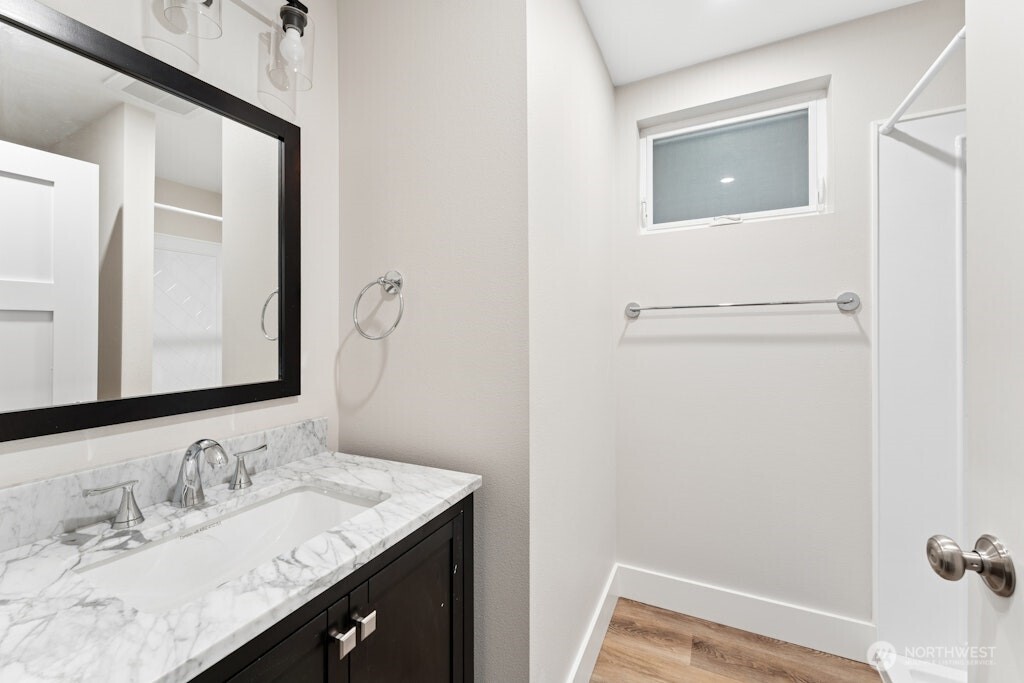 5243 19th Avenue NE Seattle WA 98105