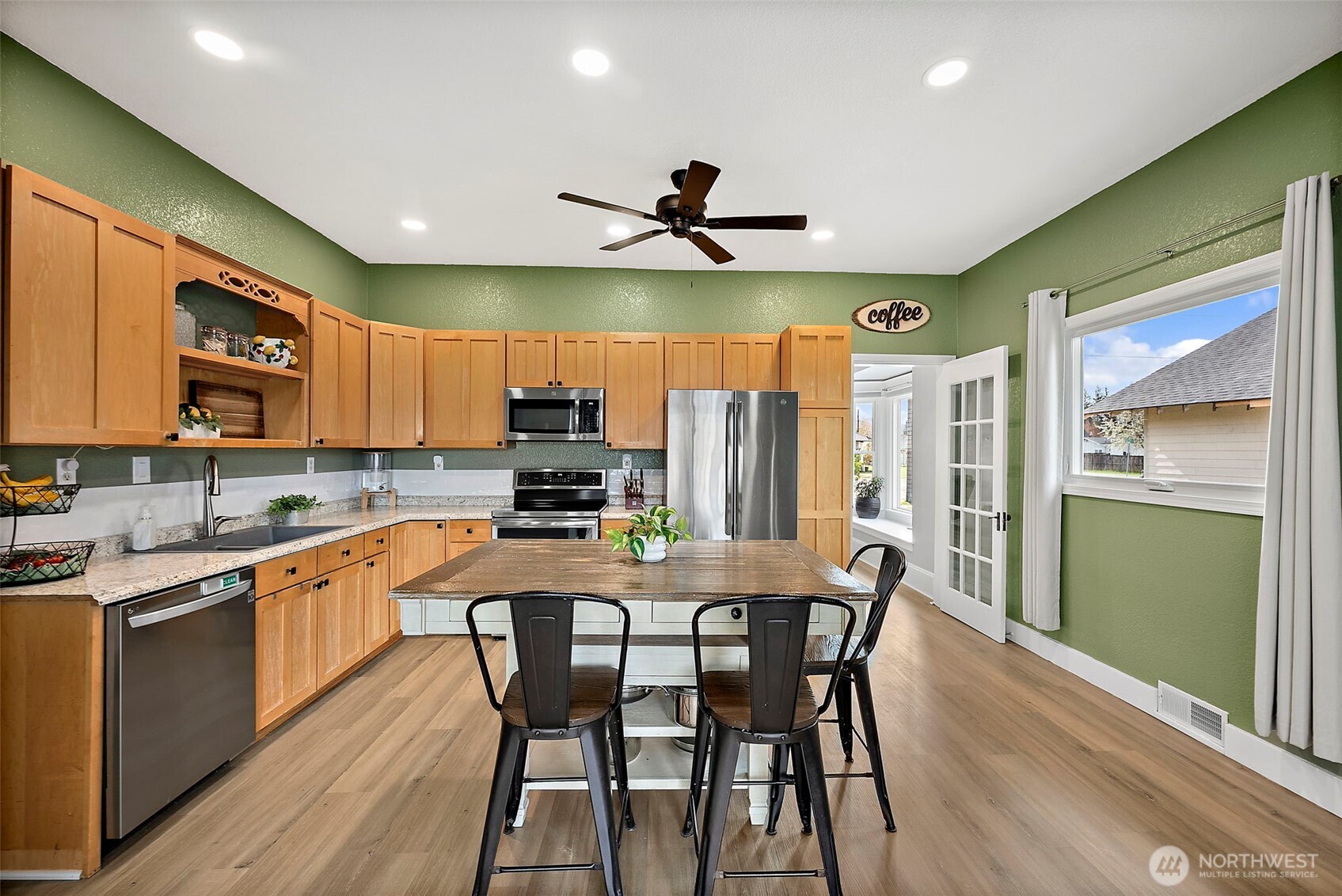 211 Calistoga Street E Orting WA 98360