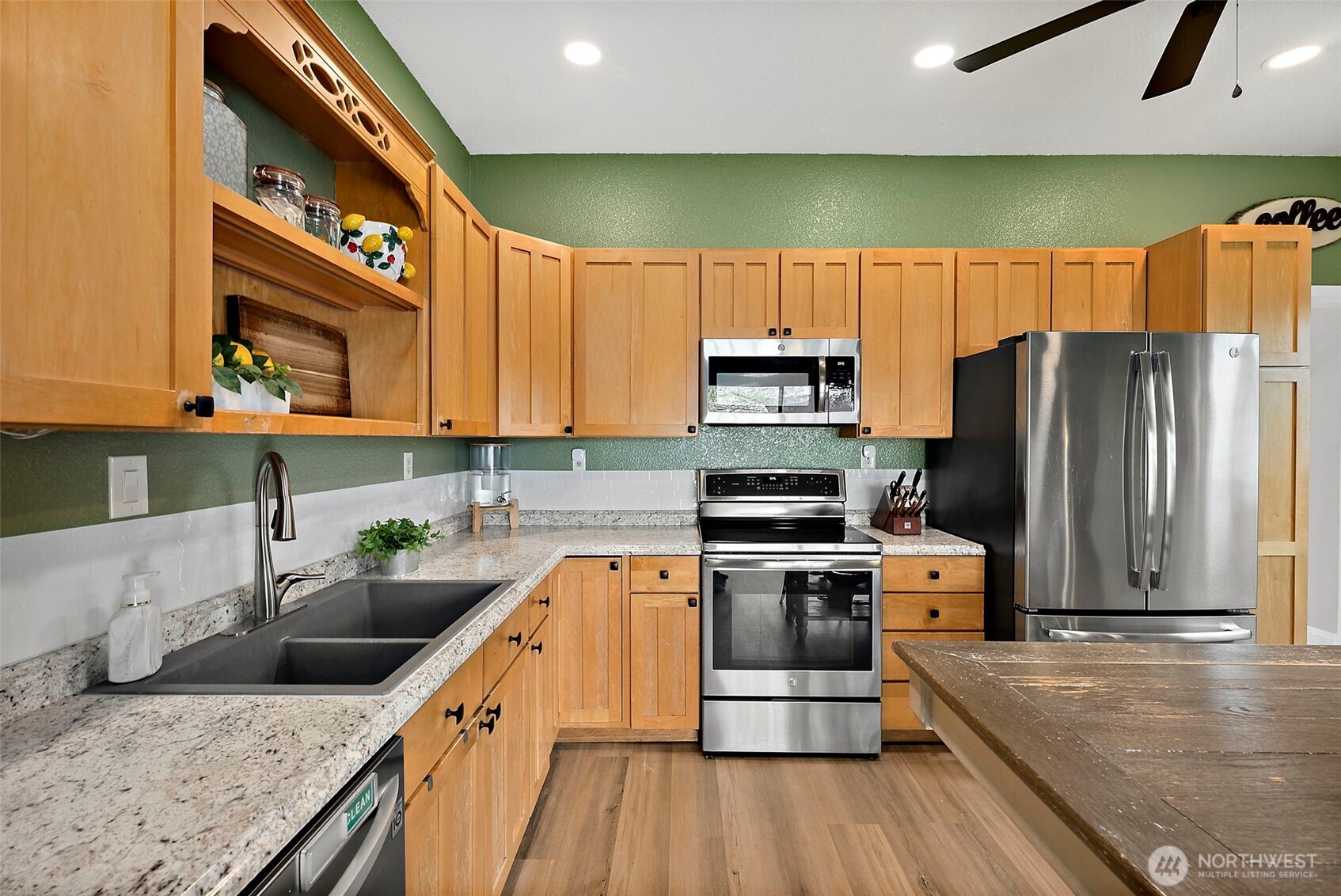 211 Calistoga Street E Orting WA 98360