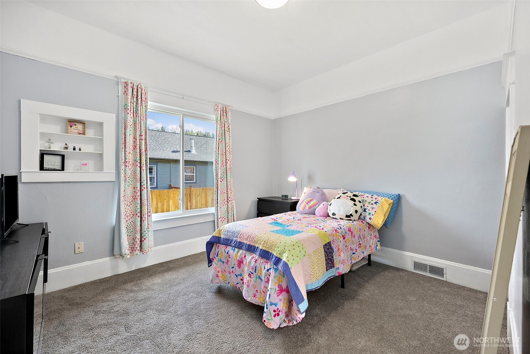 211 Calistoga Street E Orting WA 98360