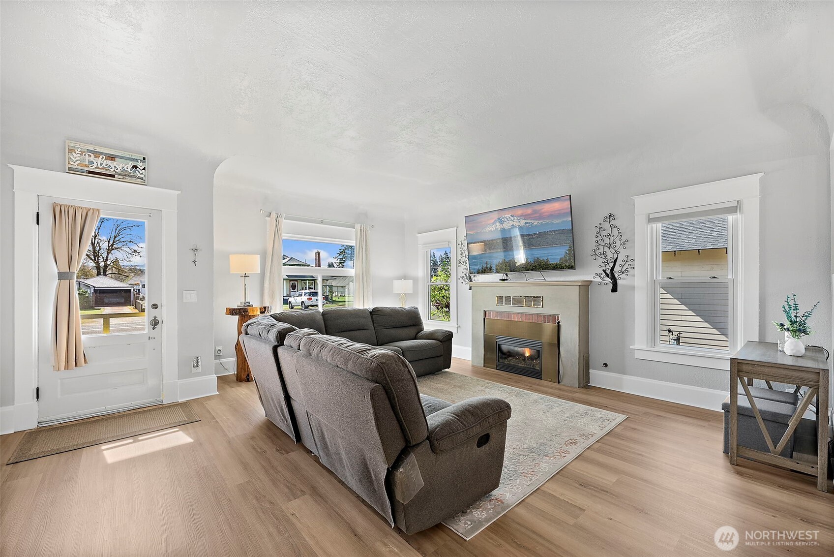 211 Calistoga Street E Orting WA 98360