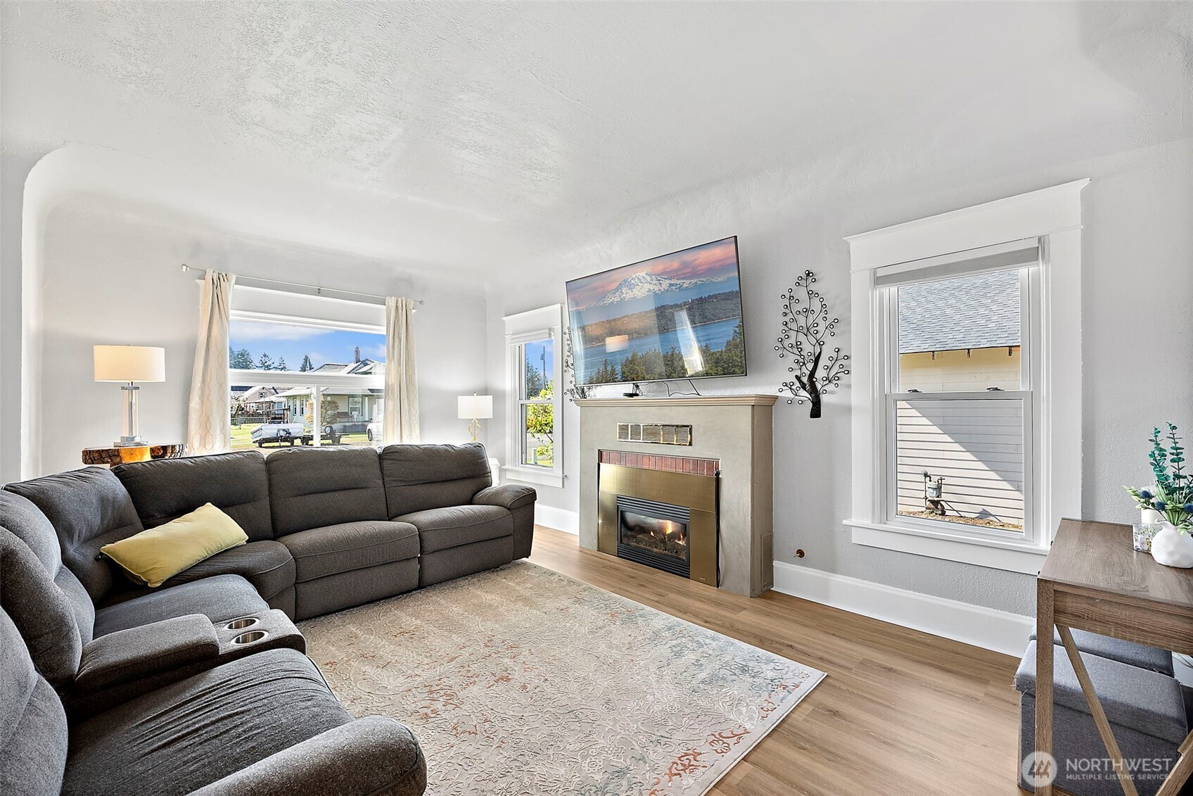 211 Calistoga Street E Orting WA 98360
