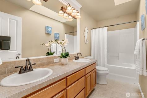 3915 214th Street SE Bothell WA 98021