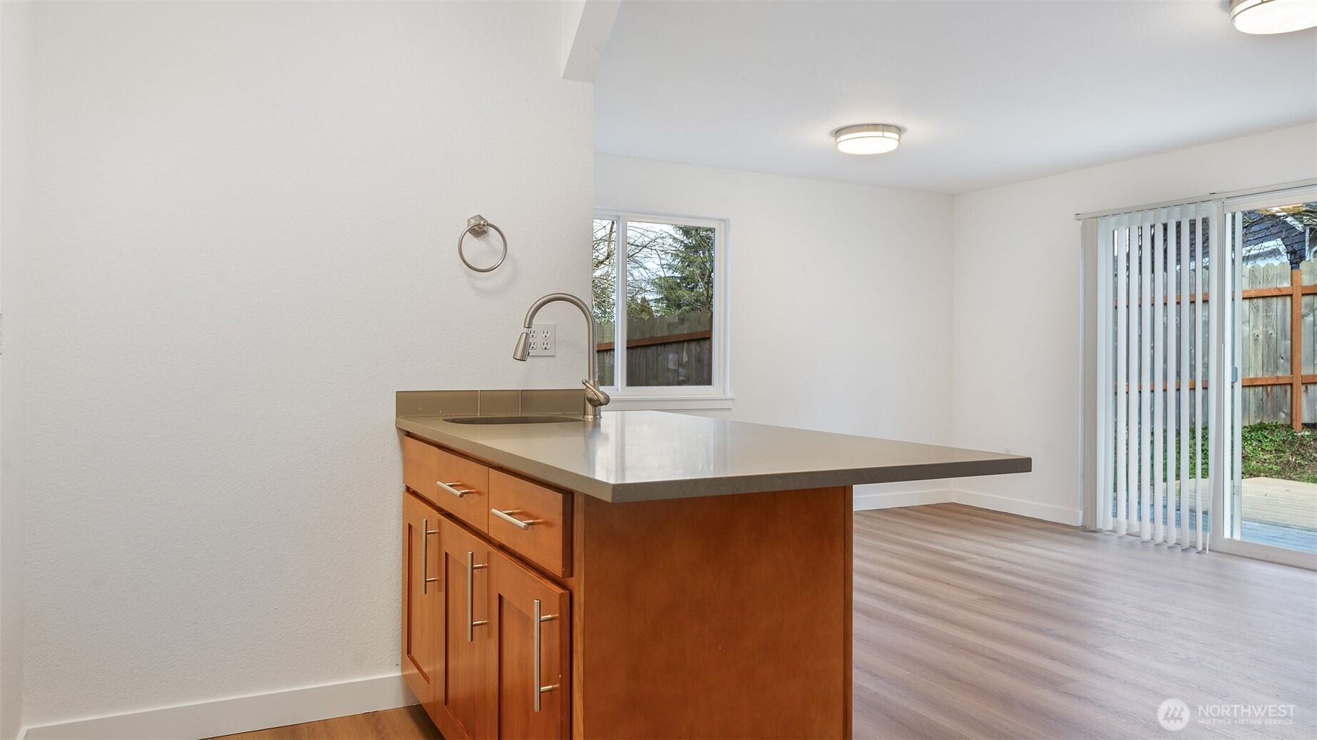 5909 Glenwood Avenue Everett WA 98203