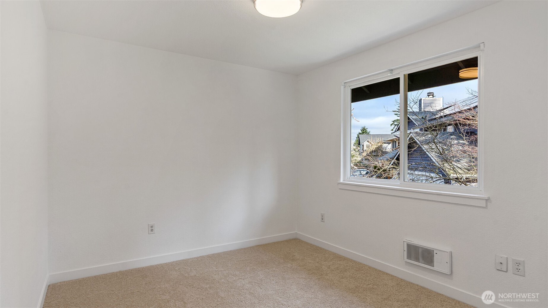 5909 Glenwood Avenue Everett WA 98203