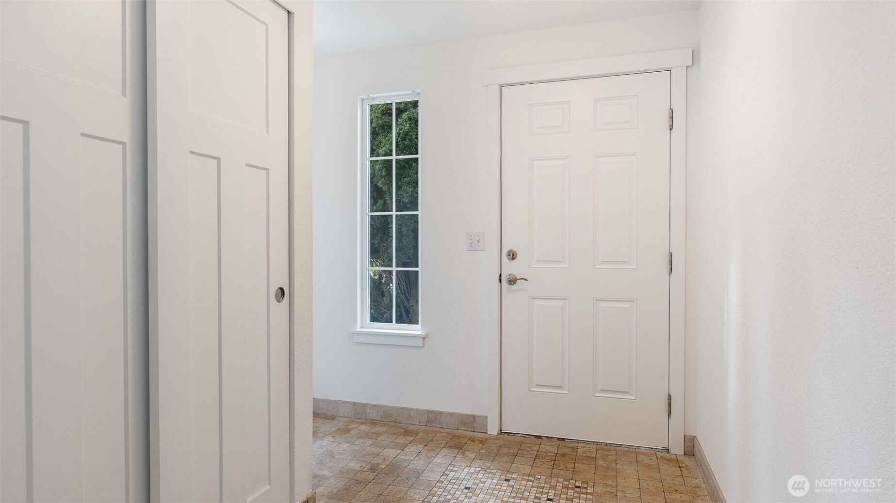 5909 Glenwood Avenue Everett WA 98203