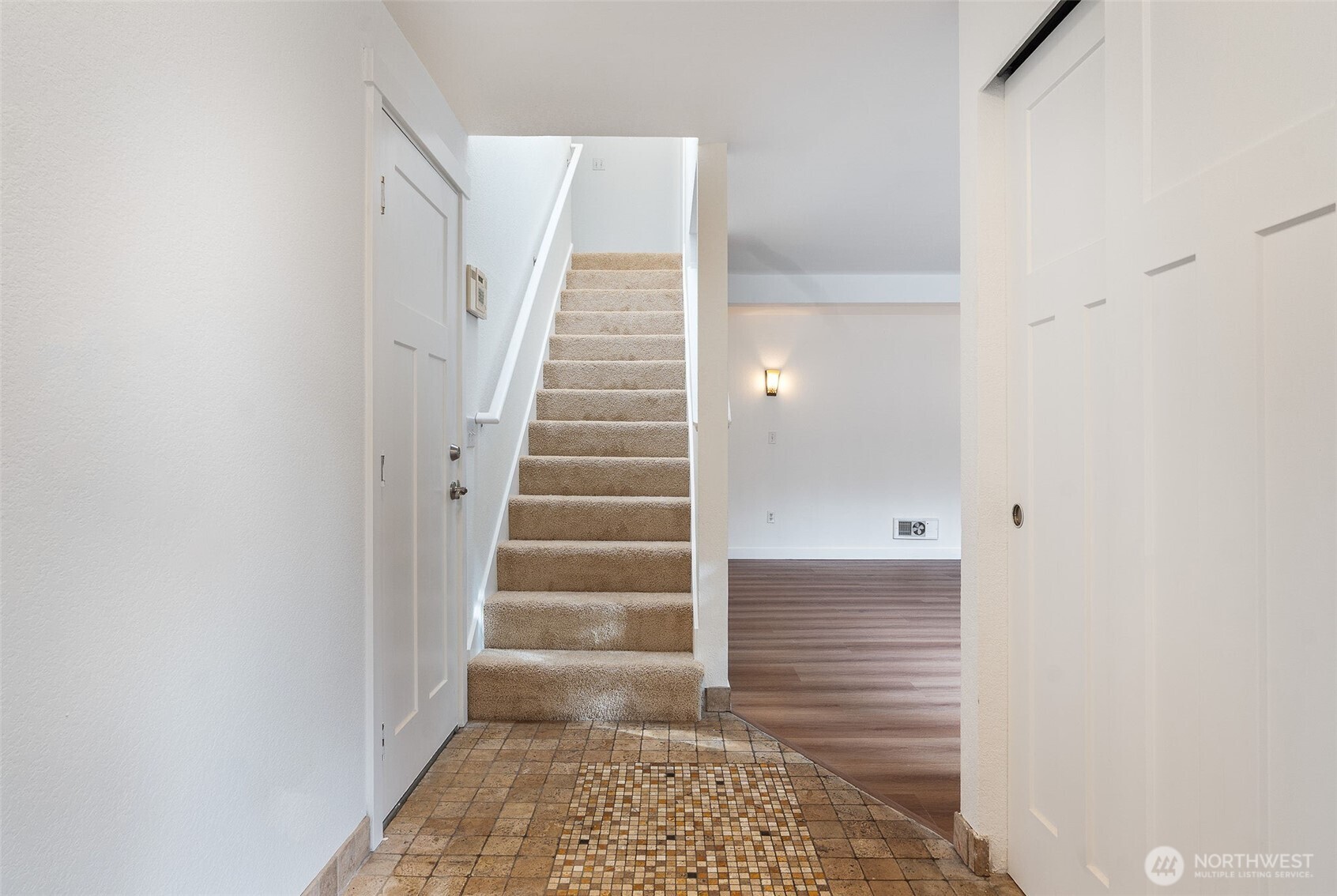 5909 Glenwood Avenue Everett WA 98203