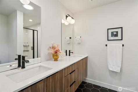71 W Dravus Street Seattle WA 98119