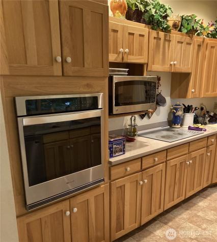 21 N Beaver Place N Hoodsport WA 98548
