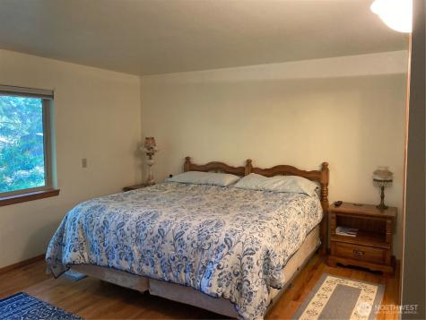 21 N Beaver Place N Hoodsport WA 98548