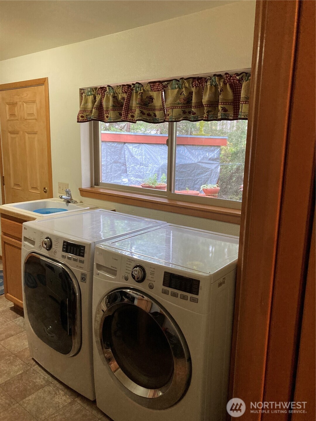 21 N Beaver Place N Hoodsport WA 98548