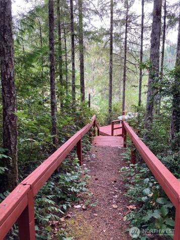 21 N Beaver Place N Hoodsport WA 98548