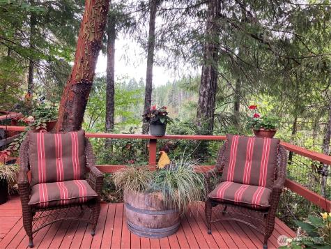 21 N Beaver Place N Hoodsport WA 98548