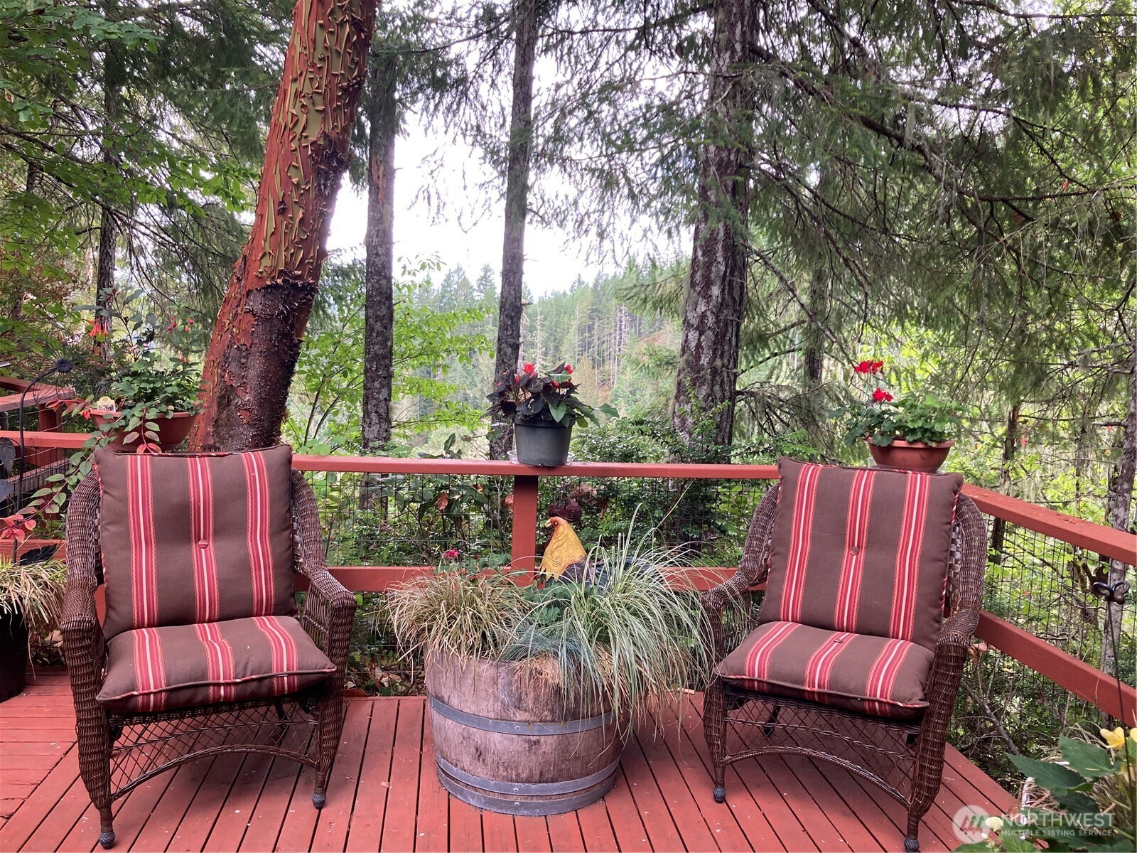 21 N Beaver Place N Hoodsport WA 98548