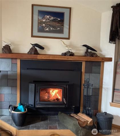 21 N Beaver Place N Hoodsport WA 98548