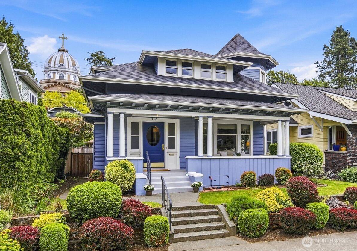 726 20th Avenue E Seattle WA 98112