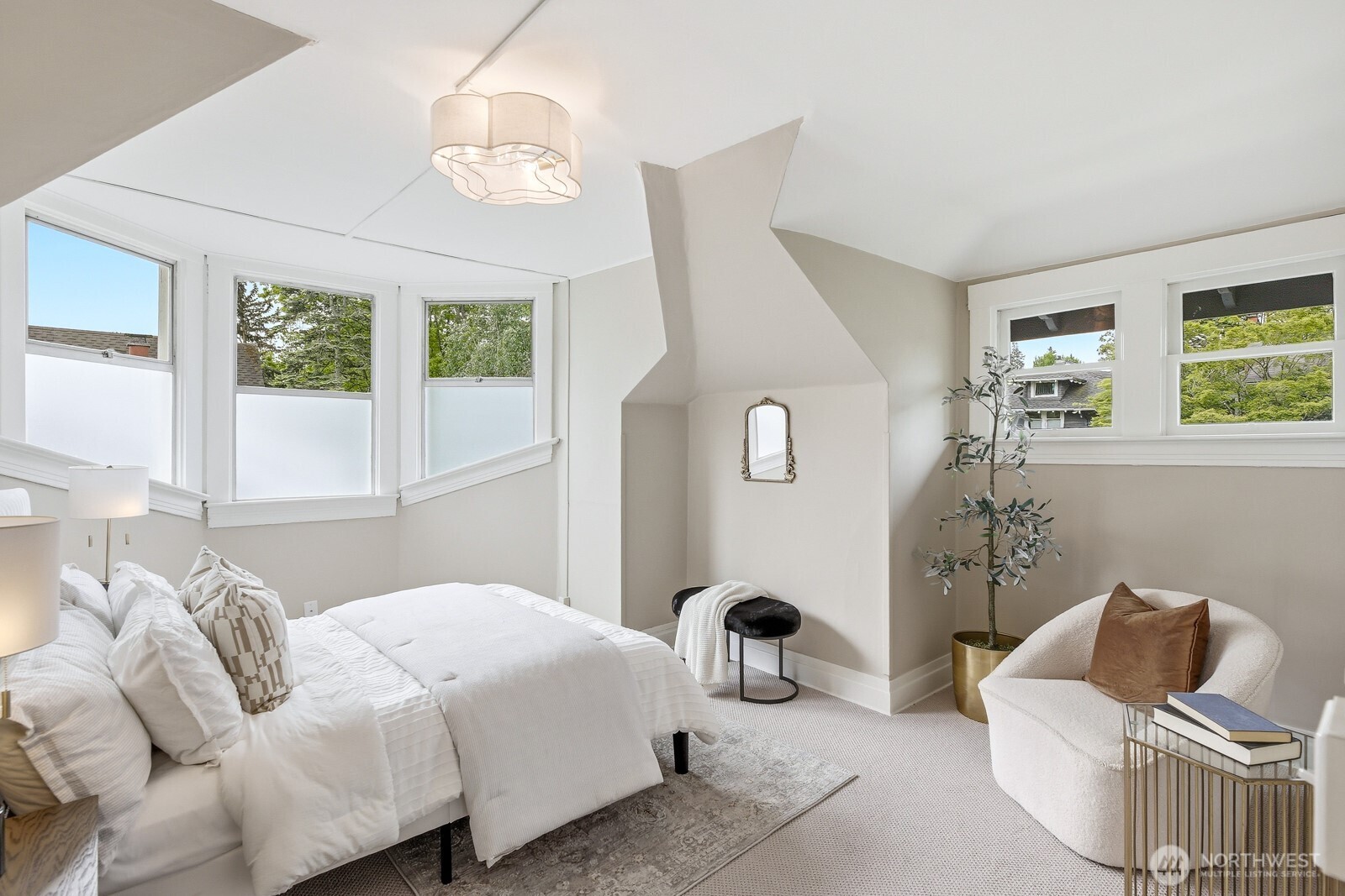 726 20th Avenue E Seattle WA 98112