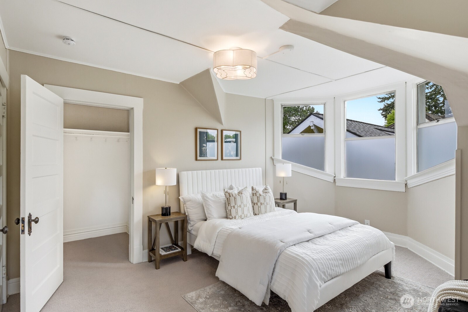 726 20th Avenue E Seattle WA 98112