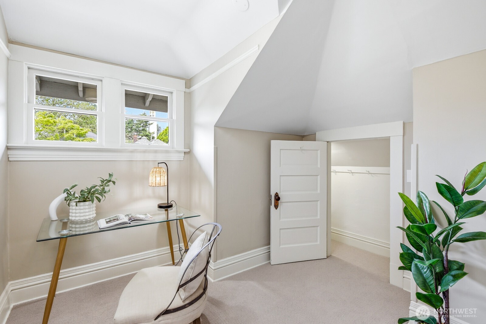 726 20th Avenue E Seattle WA 98112