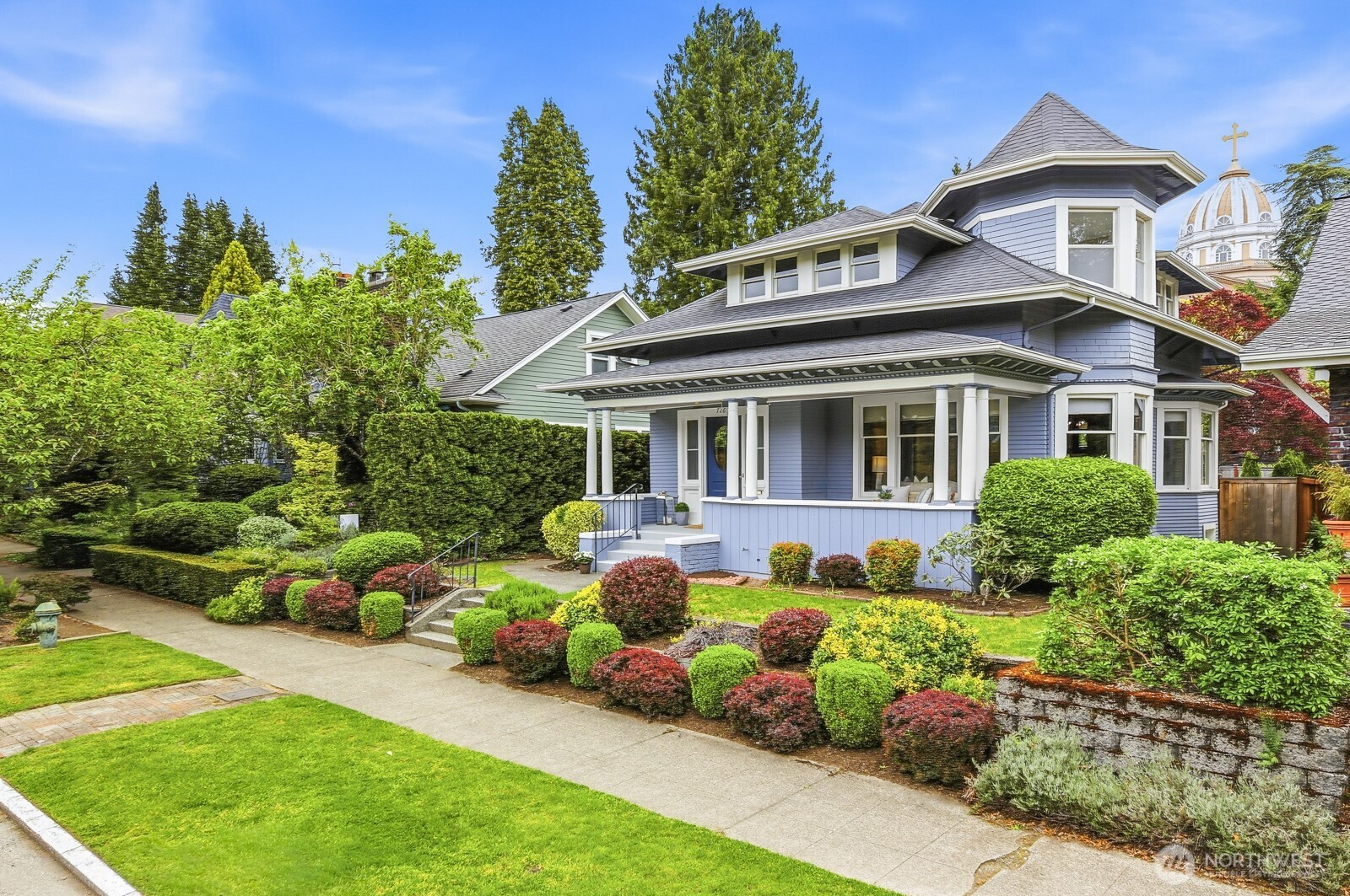 726 20th Avenue E Seattle WA 98112