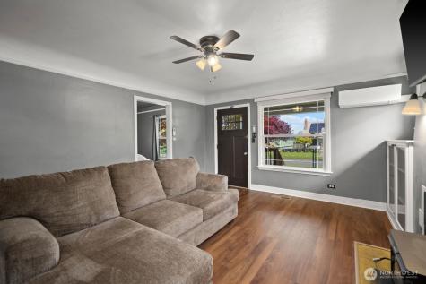 522 S 51st Street Tacoma WA 98408