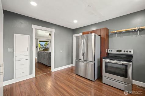 522 S 51st Street Tacoma WA 98408