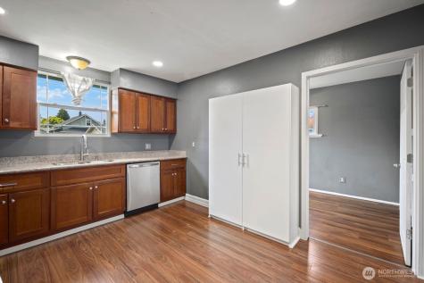 522 S 51st Street Tacoma WA 98408