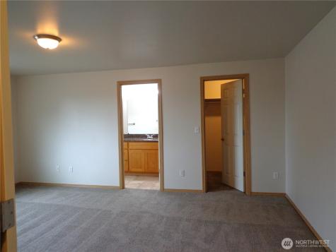4926 104th Place NE Marysville WA 98270