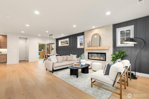 3032 NE Blakeley Street Seattle WA 98105