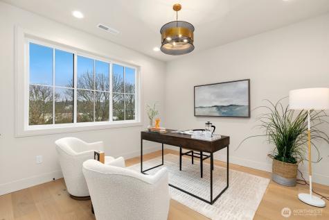 3032 NE Blakeley Street Seattle WA 98105