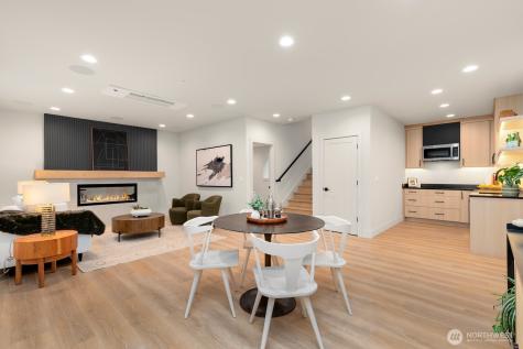 3032 NE Blakeley Street Seattle WA 98105