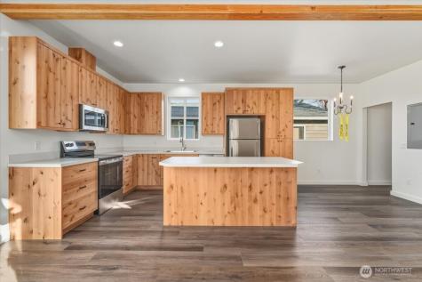 413 E Okanogan Avenue Chelan WA 98816