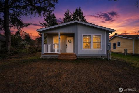 161 Polaris Boulevard SW Ocean Shores WA 98569