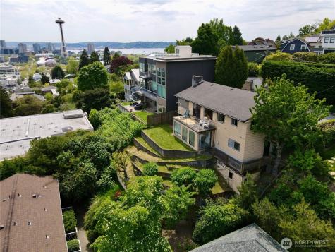 438 Comstock Place Seattle WA 98109