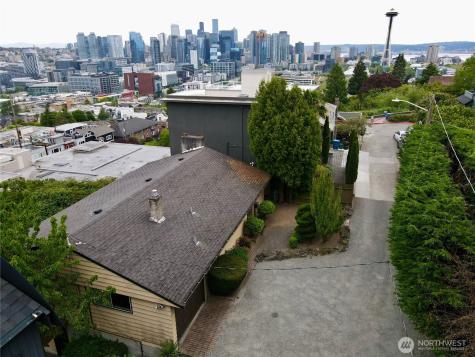 438 Comstock Place Seattle WA 98109