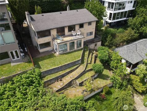 438 Comstock Place Seattle WA 98109