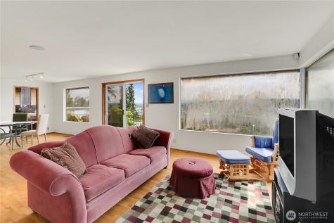 438 Comstock Place Seattle WA 98109