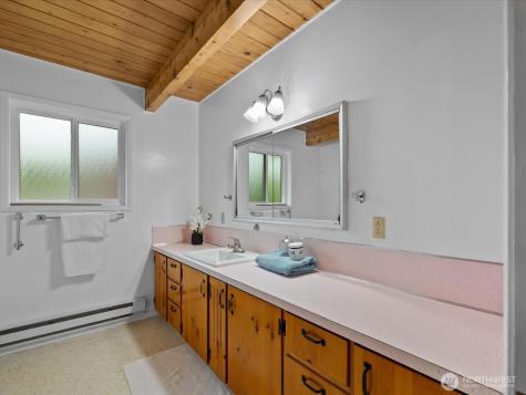 17381 W Big Lake Boulevard Mount Vernon WA 98274