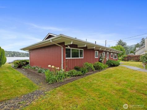 17381 W Big Lake Boulevard Mount Vernon WA 98274