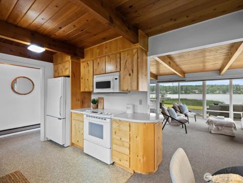 17381 W Big Lake Boulevard Mount Vernon WA 98274