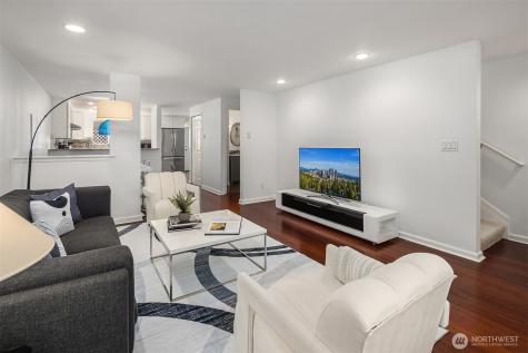 379 100th Avenue NE Bellevue WA 98004