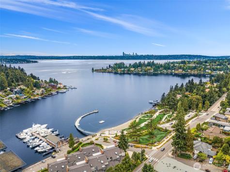 379 100th Avenue NE Bellevue WA 98004