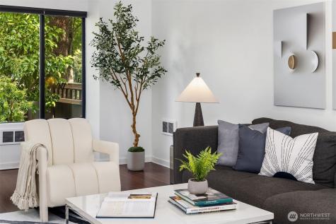 379 100th Avenue NE Bellevue WA 98004