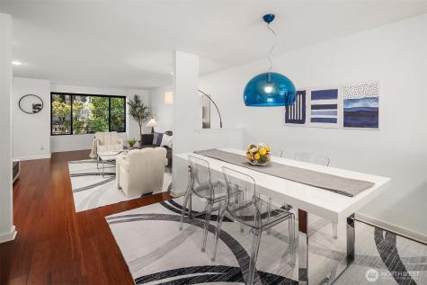 379 100th Avenue NE Bellevue WA 98004