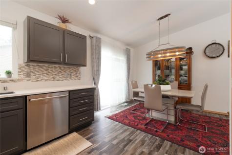 810 84th Drive NE Lake Stevens WA 98258