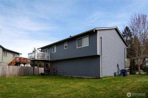 810 84th Drive NE Lake Stevens WA 98258