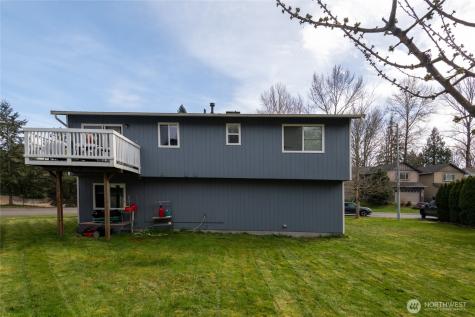 810 84th Drive NE Lake Stevens WA 98258