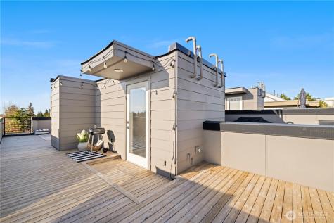 10162 Holman Road NW Seattle WA 98177