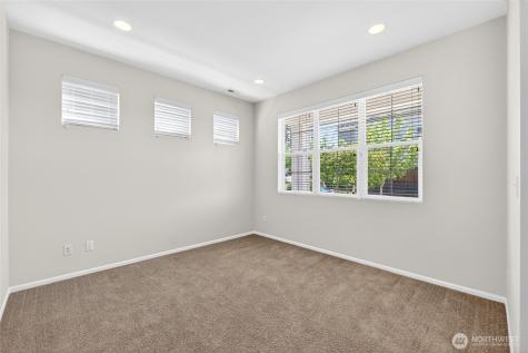 4932 S 322nd Street Auburn WA 98001