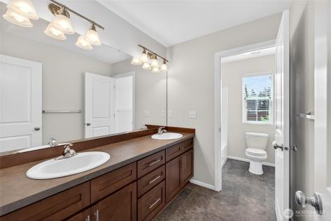 4932 S 322nd Street Auburn WA 98001